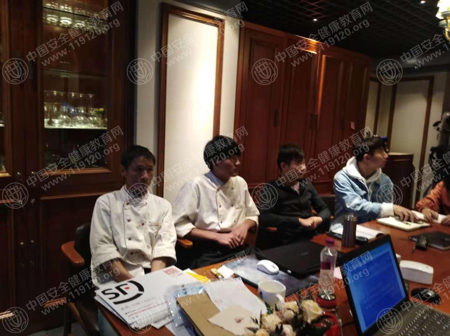 昆明市百润徕西餐厅11.8朱思琪2.jpg
