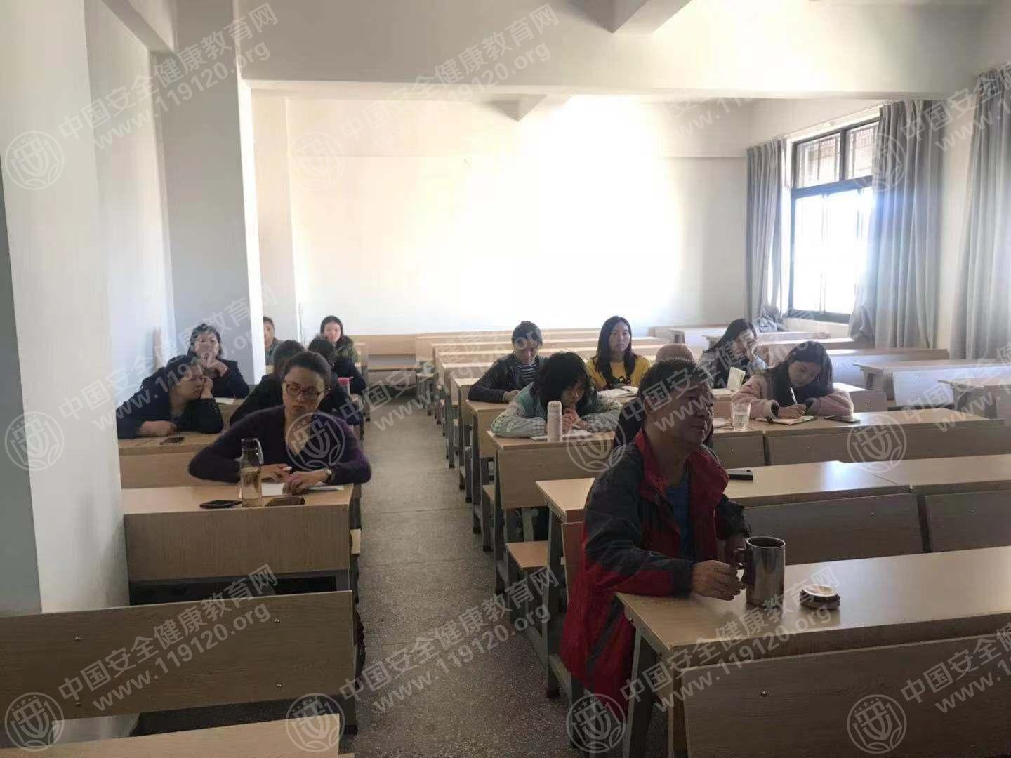 昆明市农职教育培训中心11.20张祎茜2.jpg