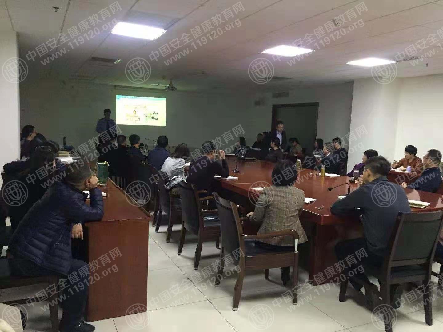 5bfdfeb1e867b0.jpg 2.jpg