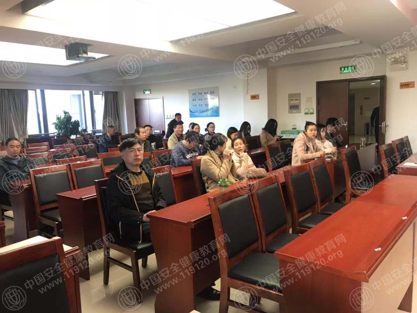 昆明市财政局11.28张祎茜2.jpg