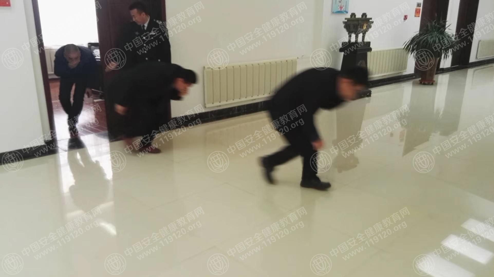 5c09f498c65470.jpg 微信图片_20181207121703.jpg