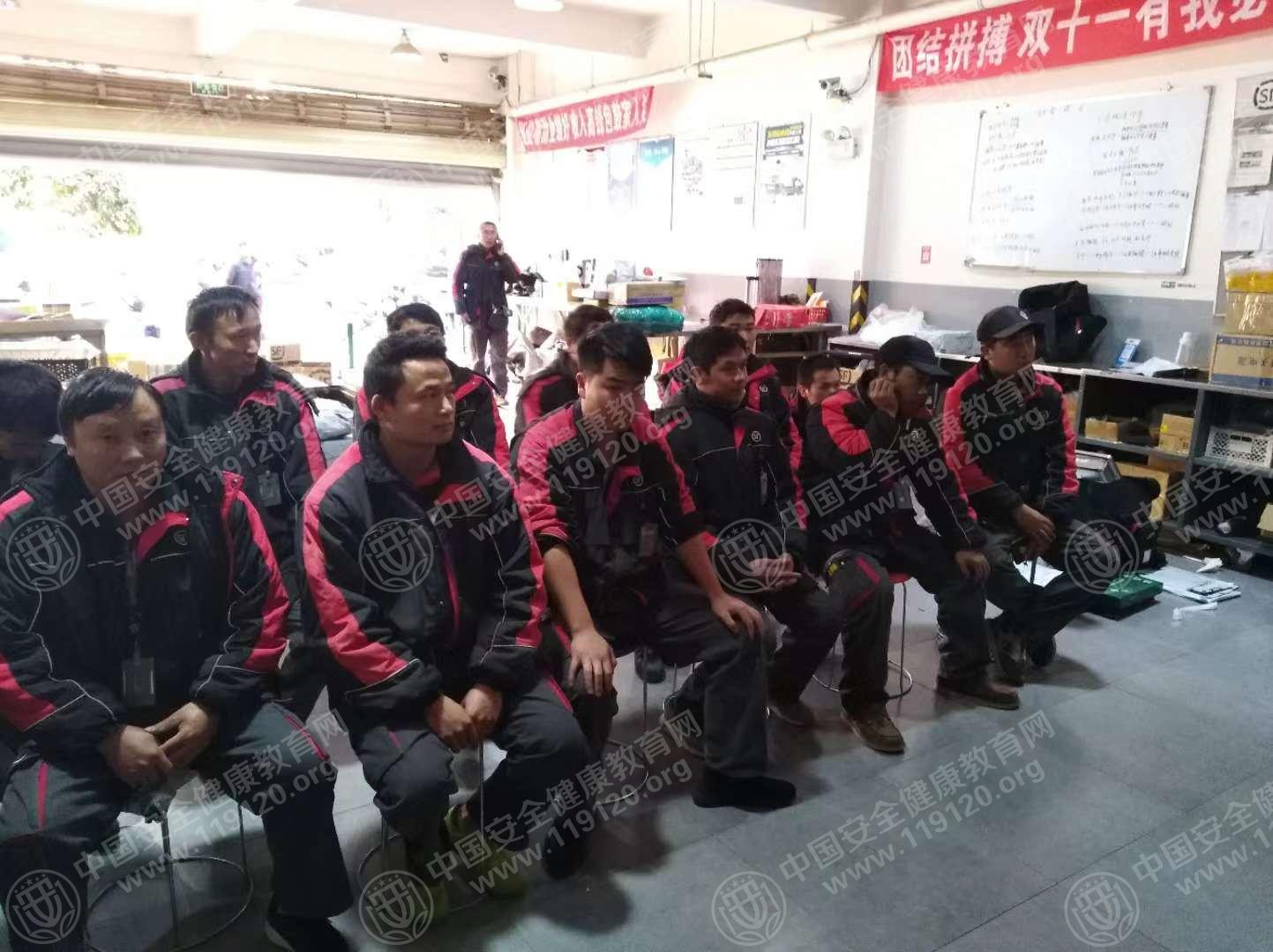 昆明市顺丰快递（顺通大道）12.20朱思琪2.jpg