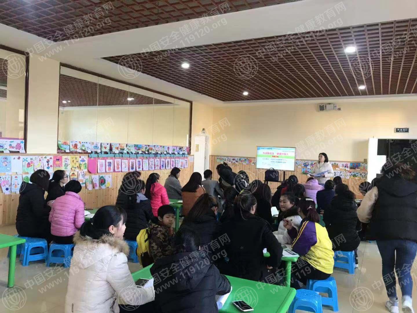 昆明市盘龙区睿思贝尔乐幼儿园1.42.jpg