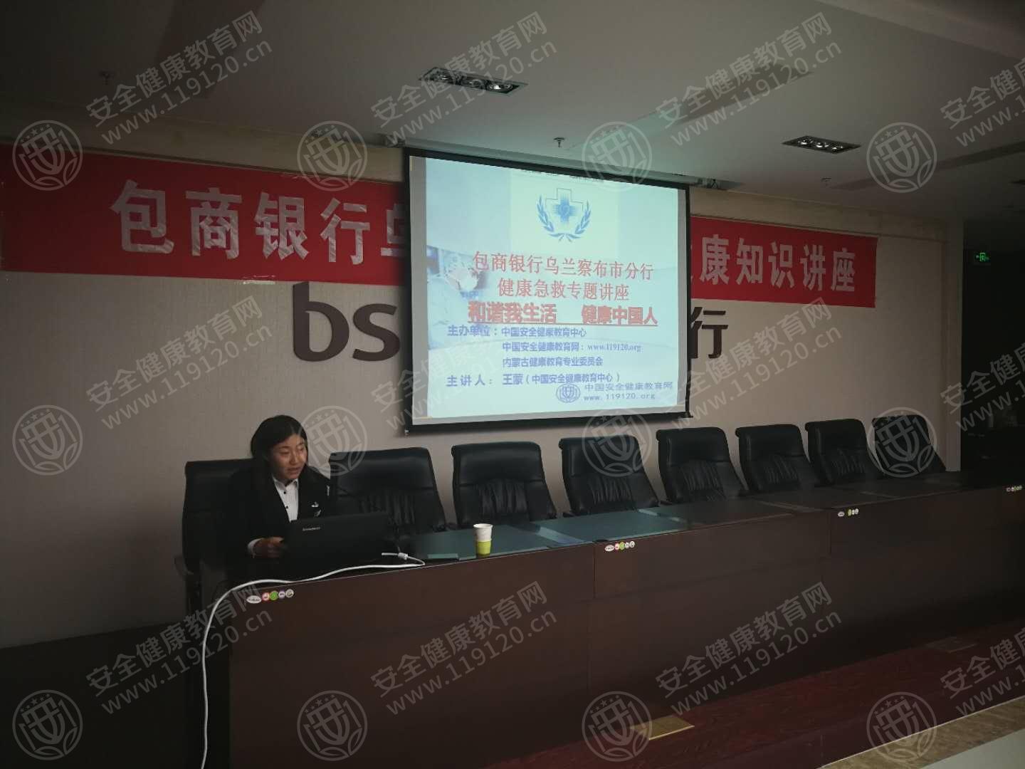 d9841c0aea980065061cd31d7801770.jpg