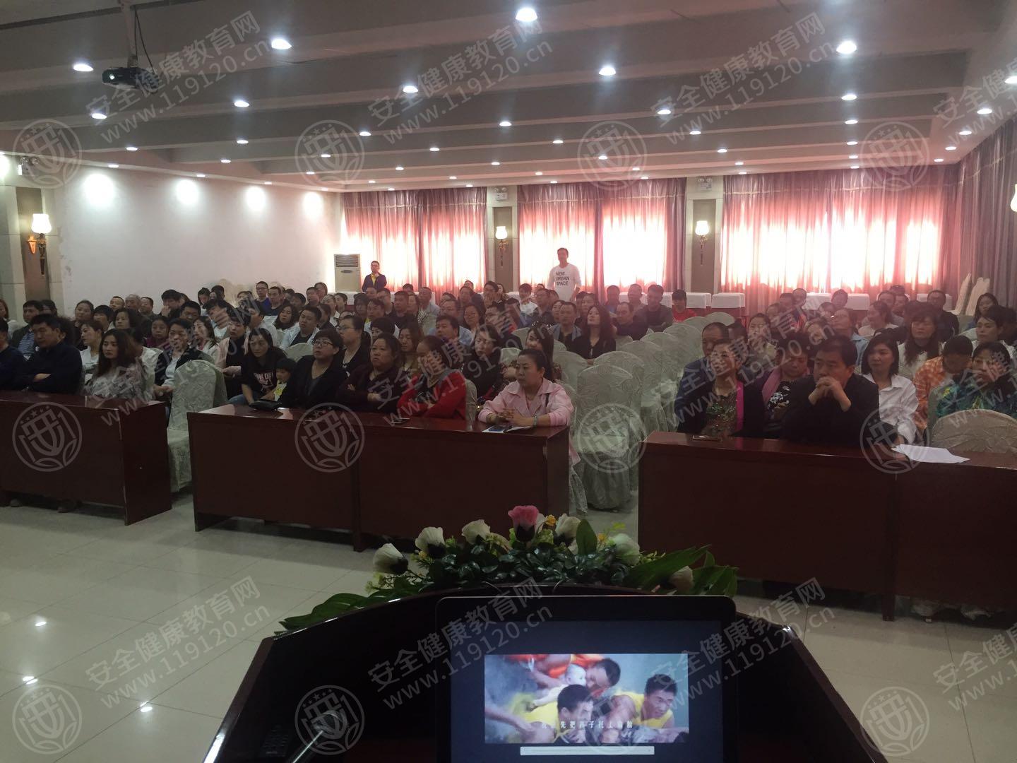 5cce813b5e3d60.jpg 体彩 1.jpg