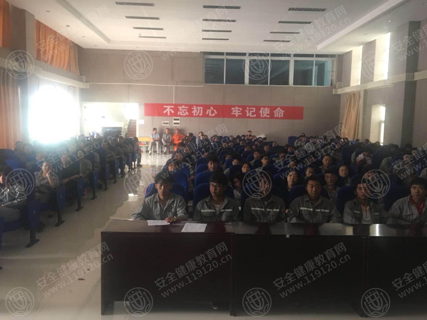 云南先锋化工有限公司6.14武文林3.jpg