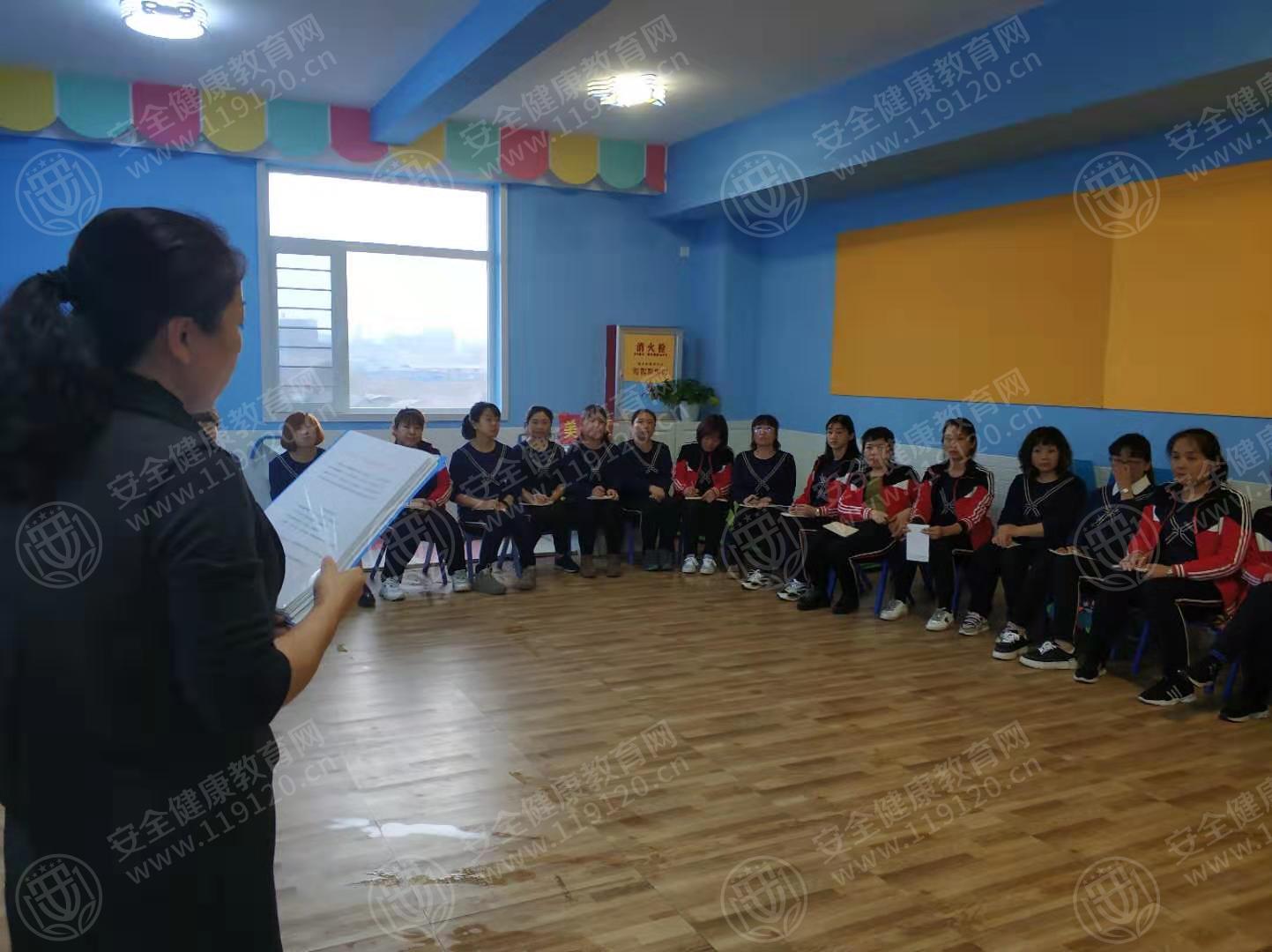 周璇  歌凡幼儿园0.jpg