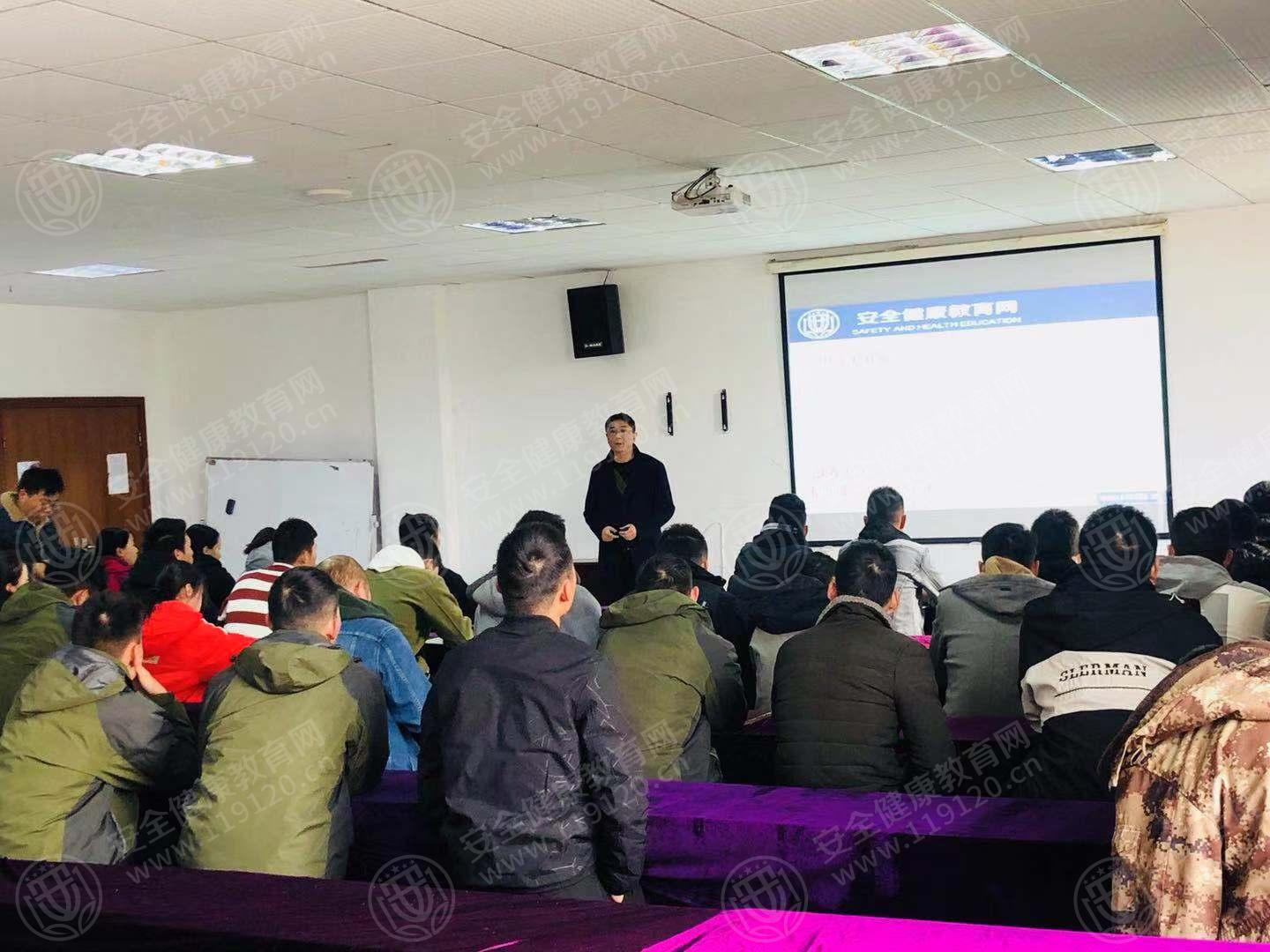 5de5d6e8e4f0a0.jpg 微信图片_201912021610402.jpg